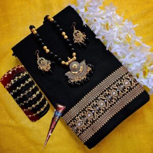 সুতি শাড়ি কম্বো ব্লাউস পিস সহ